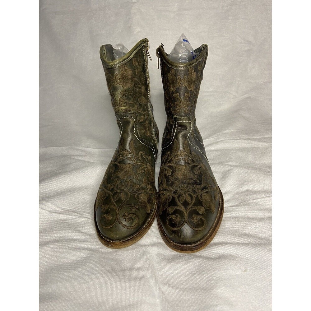 TAOS Women’s Brown Leather Embroidered privilege EU 38 Western Boots - Picture 3 of 10